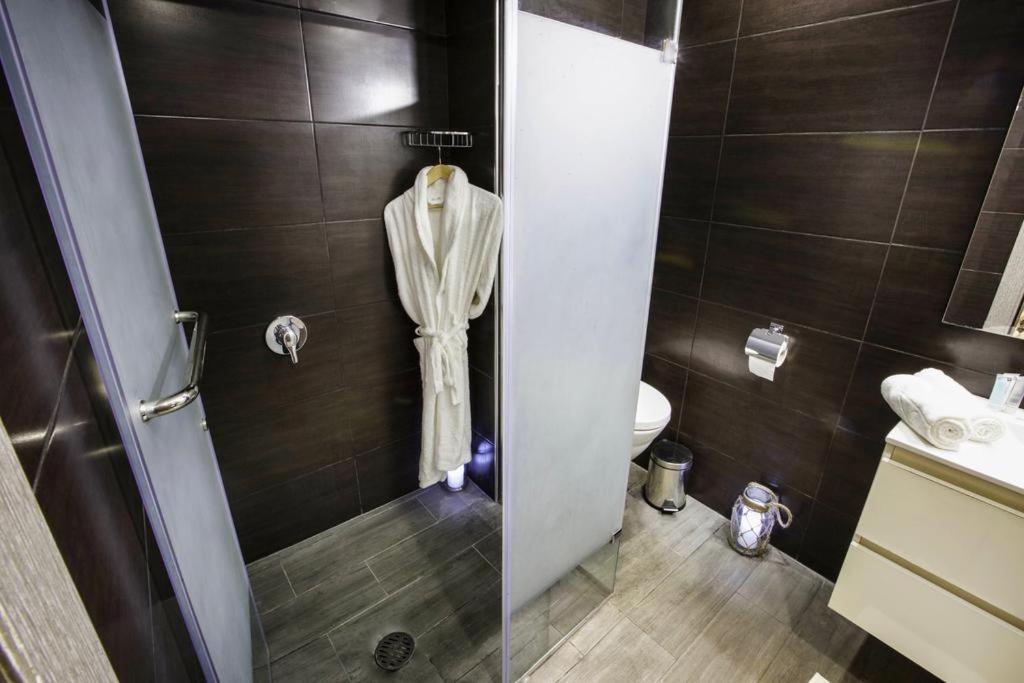 Calypso Hotell Aïn el Turk Exteriör bild