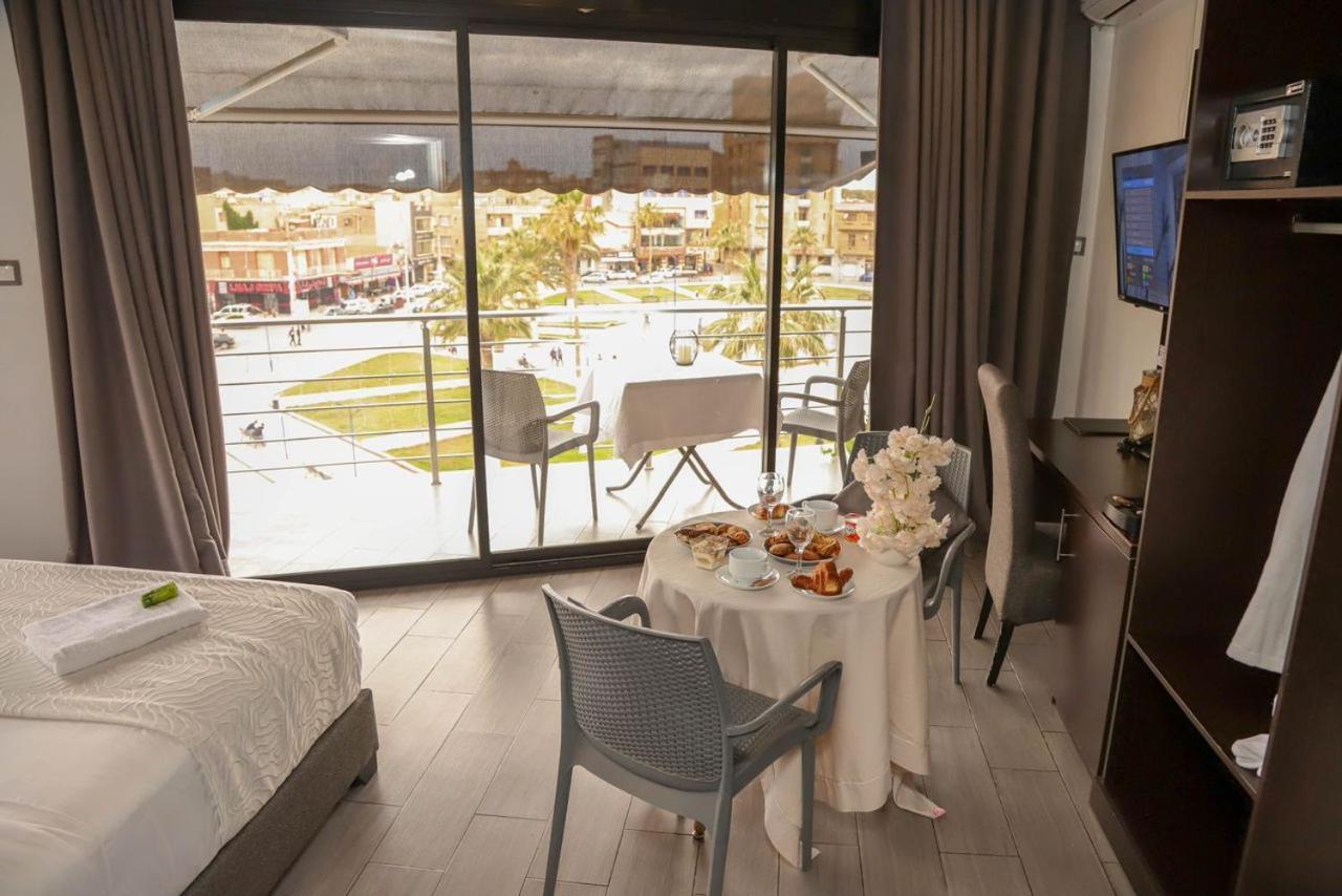 Calypso Hotell Aïn el Turk Exteriör bild