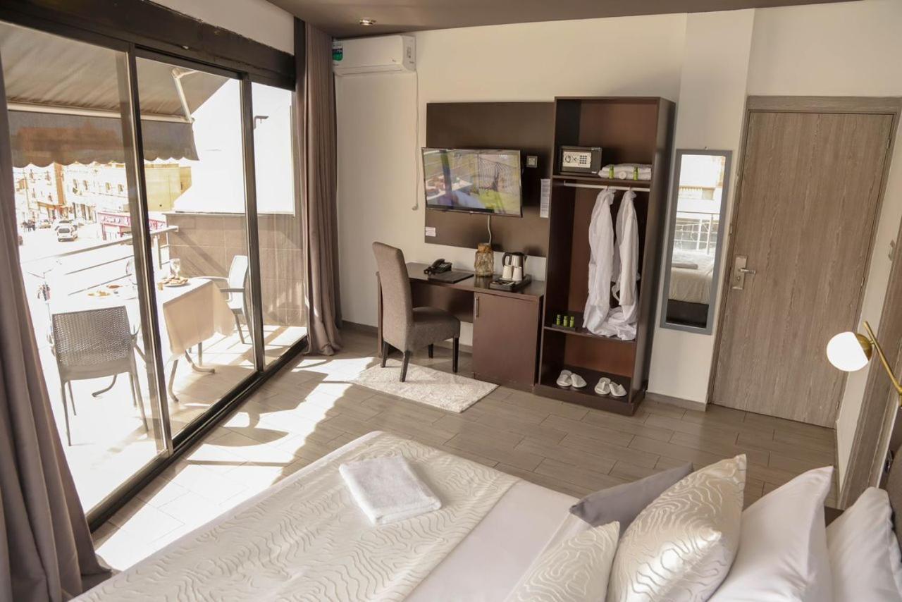 Calypso Hotell Aïn el Turk Exteriör bild